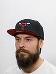 Бейсболка MITCHELL NESS арт. HHSS5725-CBUYYPPPBLCK Chicago Bulls NBA (черный)